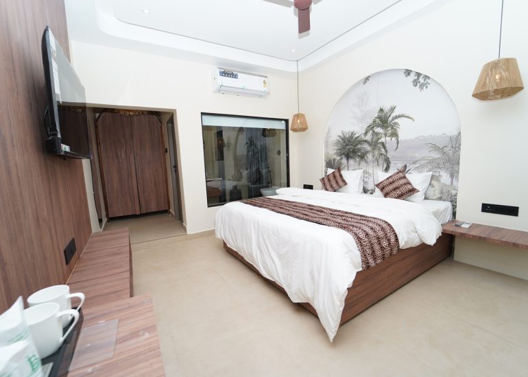 Super Deluxe AC Room